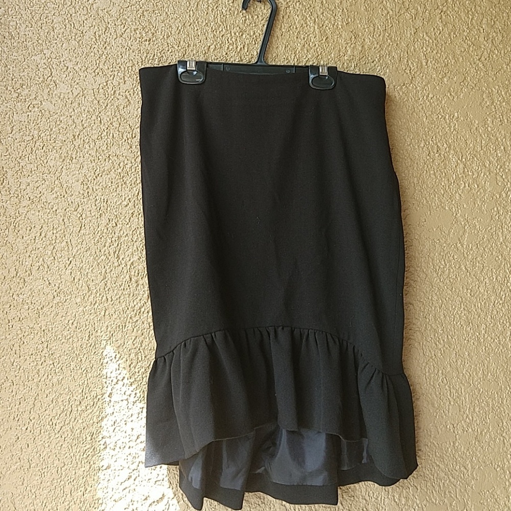 Ruffled black pencil skirt